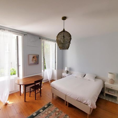 La Maison De Ville 76M2 Avec Terrasse De 22M2 Ла-Рошель Экстерьер фото